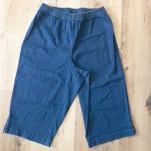 Cropped Stretchy Medium Washed Denim Pants